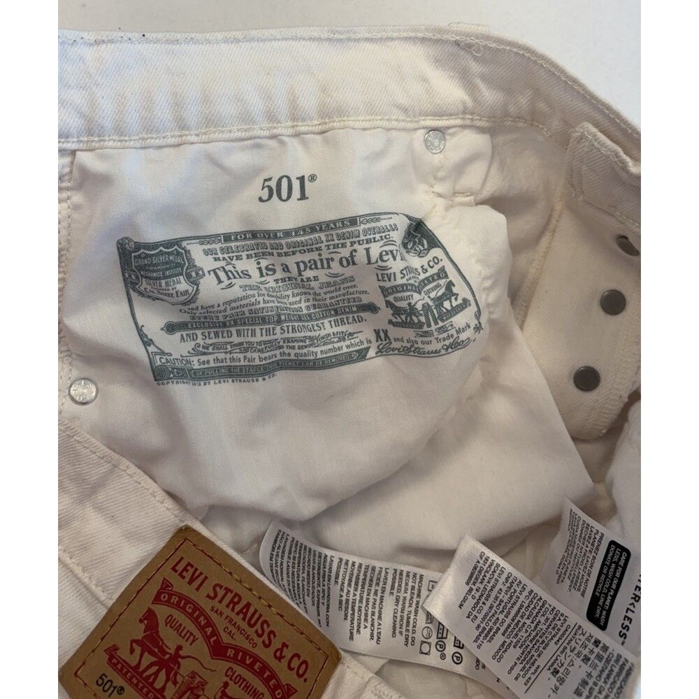 Levi’s 501 White Denim Jean Shorts Size 33 Button Fly Cut-Off - Picture 8 of 8